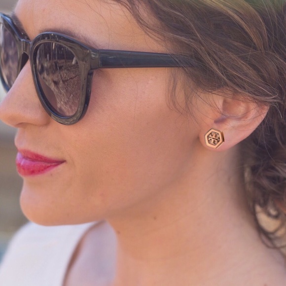 TORY BURCH • Rose Gold Hexagon Logo Earrings - Picture 2 of 4